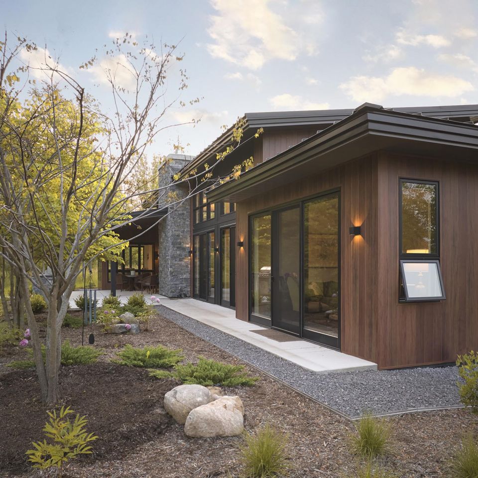House In The Woods - Lakewood, NY
